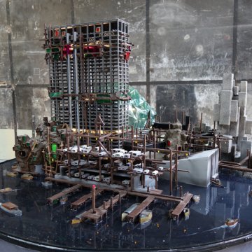 40°44′58″N 73°58′5″W